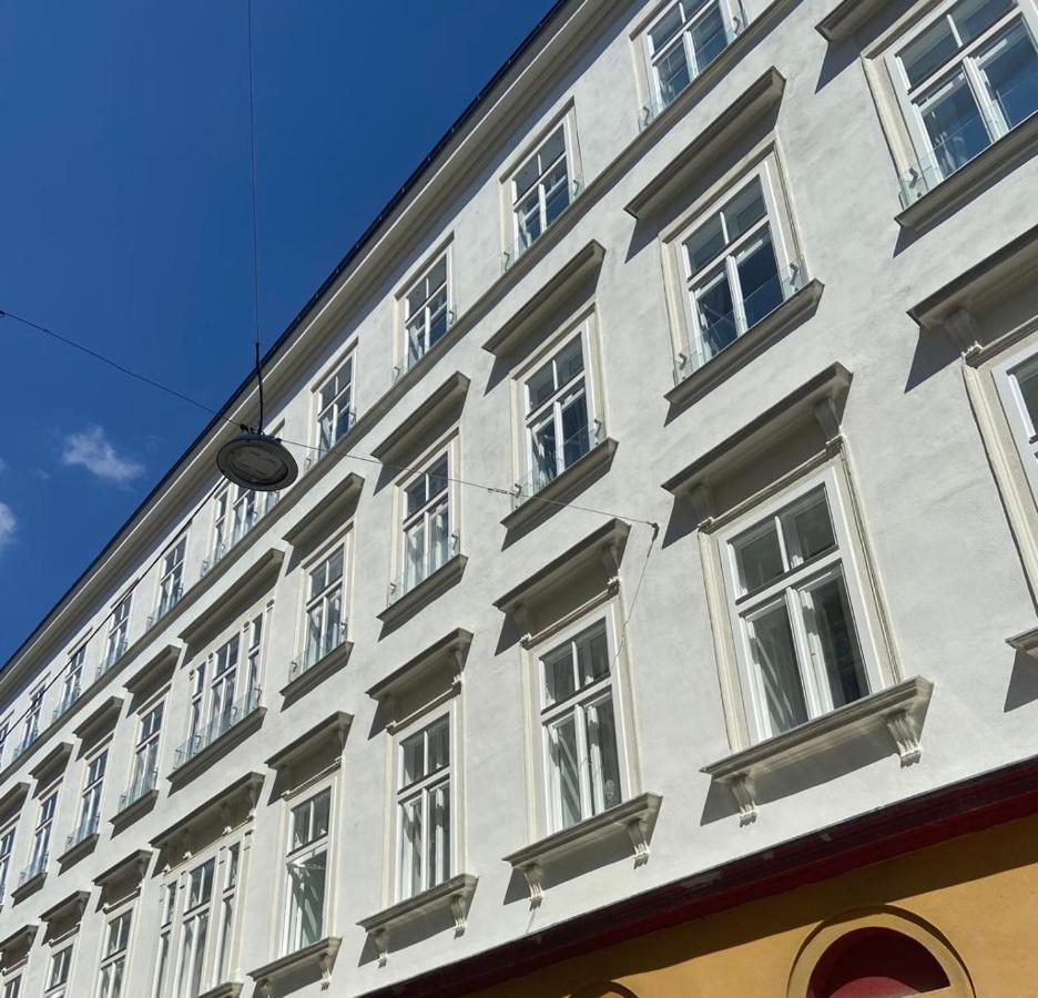 Stilvolles Apartment in zentraler Lage Wenen Buitenkant foto